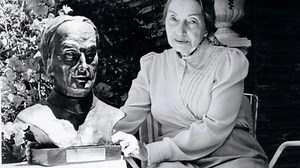 The mysterious 3I/Atlas revives fascination with alien encounters and abductions