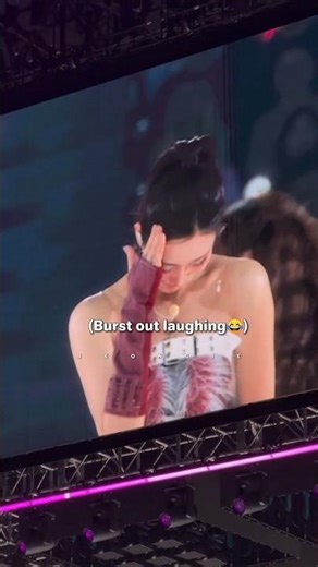 [HONG KONG] Tzuyu suddenly speaking in Japanese out of nowhere😂 #tzuyu #twice #sana #jeongyeon #mina