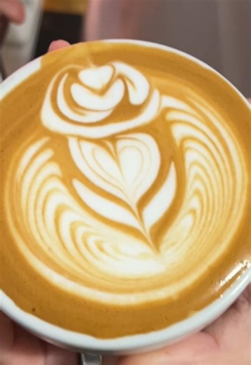 Monday rose 🌹 #latteart #coffee #dailycoffee #morningbrew #homebarista