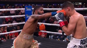 Stephen Fulton has controleld this fight from the opening bell with his jab and his speed, and all his skills are on display against former unified champ Danny Roman. #FultonRoman | Premier Boxing Champions