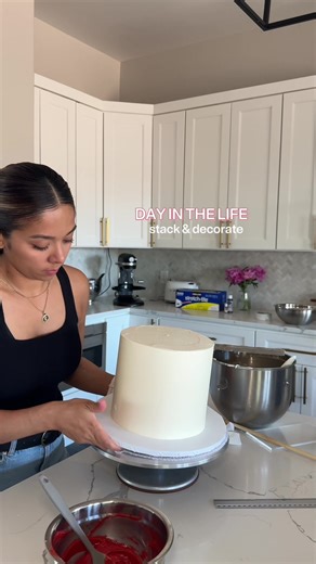 Cake Decorating Tips: A Day in the Life of a Decorator