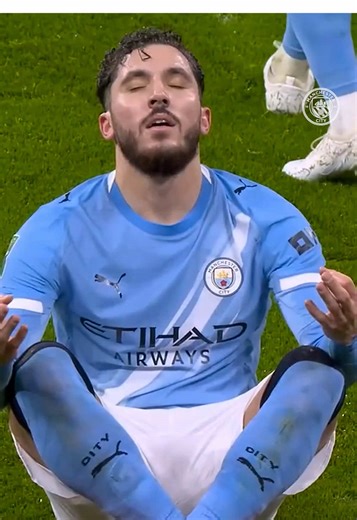 Rayan Cherki. Incredible. 🚀🤯 #RayanCherki #ManCity #Football | manchester city vs brentford