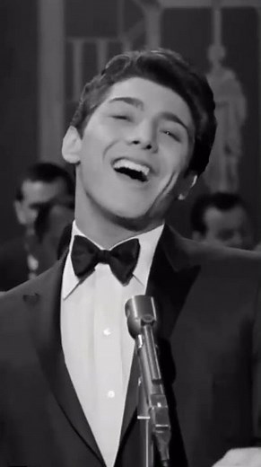 #ThrowbackThursday On the Danny Thomas show! 📺 Singing "Tonight My Love, Tonight"