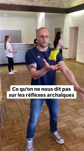 Il y a plus de 10 ans, nous avons commencé à nous former aux réflexes archaïques, car nous étions