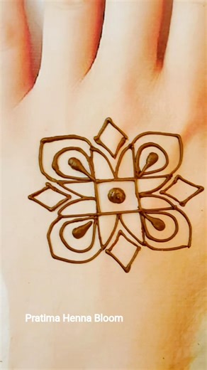 Trending Square Mehndi Design 2026 😍 Easy & Beautiful5 Minute Square Mehndi Magic ✨ #mehndidesign