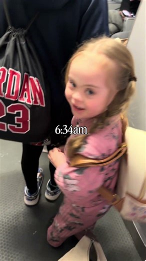Mini vlog! I attached our full travel day video! #disney #travelvlog #disneyworld #disneywithkids