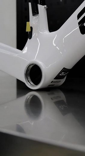 Elves Falath EXP — White & Black | Modern Aero with Unique Character ⚡