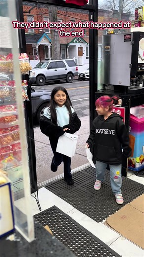 They didn’t expect what happened at the end #islandockzacksfinestgradesforgrabs #deliockyfoodnyccommunity #schoolkidsreportcards #highschoolreportcards #fypシ゚viral
