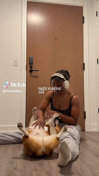 wind down with me 🌙 slowly but surely actually getting a night routine :) products shown… @Naturium salicylic acid body wash @LOCCITANE almond shower oil @Youth To The People superfood cleanser @Paula’s Choice 2% BHA liquid exfoliant @BEING FRENSHE lavender body oil @Biodance Store US niacinamide mask @Stella & Chewy’s beef dinner patties @ORIJEN™ Pet Food original dog food @lemme sleep gummies #nightroutine