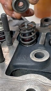 116K views · 334 reactions | valve spring set up, engine overhaul #car #engine #overhaul #mechanic #tips #tutorial #repair Mechatronics Tyronn | Mechatronics Tyronn | Facebook