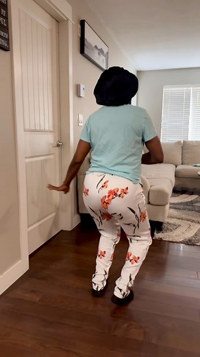 According to my big sister, back in the old days this is how our grandmothers used to dance to catch the eye of their future husbands. 😂 | UniqueRiaa