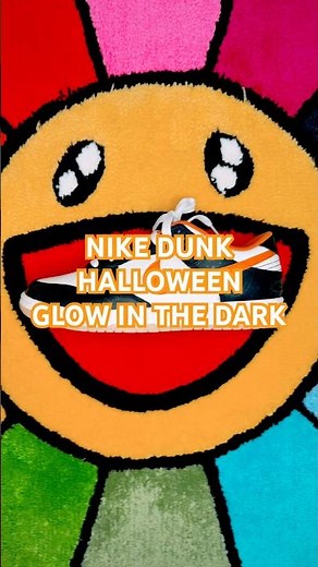 PERFECT HALLOWEEN SHOE NIKE DUNK HALLOWEEN GLOW IN THE DARK #HALLOWEEN #OCTOBER #NIKEDUNK #SNEAKERS