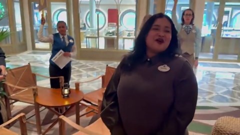 Tour of Skipper Society, the Jungle Cruise Bar on the Disney Treasure Cruise Ship