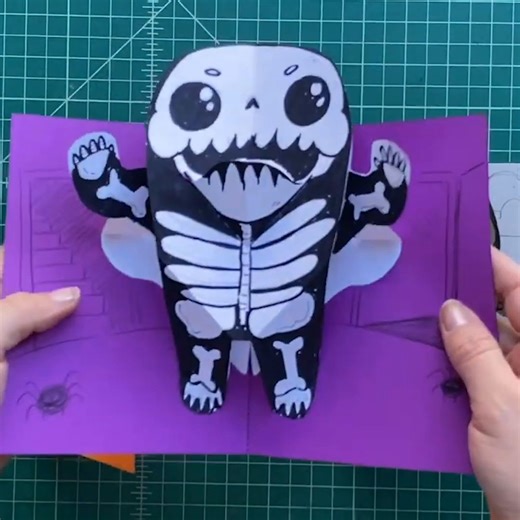 For me, Halloween has always been the 'craftiest' of holidays - with Christmas a close second (sorry, Santa) - whether decorating our yard with fake gravestones, carving up pumpkins into jack-o-lanterns or (most importantly to me) constructing my latest Halloween costume. Anyhow, you feelin' crafty, too? Now you can play Doctor Frankenstein and bring life to your very own monster (no lightning required) just in time for Halloween haunting, a Make-Your-Own Monster Pop! Choose whatever kind of mon