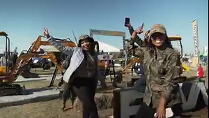 Last week at NAMPO we welcomed 81 945 visitors! It was a great pleasure to see the conversations and interactions of the 823 exhibitors with their visitors, and the families who enjoyed agriculture in a safe, hospitable environment. On the first day of NAMPO, Grain SA introduced a new corporate identity and logo for the group. The new logo contains the mathematical “≥” sign which implies that the organisation's members together, are stronger than the single voice out there. This unified voice re