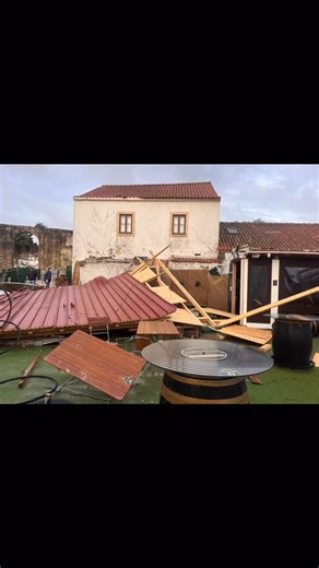 In case you don’t know our story, many of the people you see in Prohibition Bar made it into the bar it is with their own hands…. And today we came back together to clean up after Storm Kristin. It’s a day in the life of Team Prohibition. 👉 We’ll be back open for business on Thursday from midday. We told you the show would go on…. And it will…. 🎸Acoustic Open Mic - Thursday 7.30pm 🪩80s Disco - Friday 7pm 🎷Et al Jazz Trio - Sunday 2.30pm | Prohibition Bar Óbidos