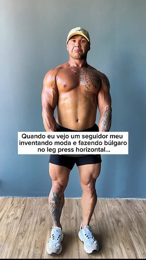 Cristian Teilon on Instagram: "Quer focar mais no glúteo? O leg press unilateral com os pés mais altos na plataforma é uma variação excelente pra isso. 👉 Pode ser usado no lugar do búlgaro ou afundo, principalmente se você tem dificuldade com esses exercícios. 👉 Ou pode ser incluído no treino pra dar um estímulo a mais na parte inferior do glúteo. Um estudo recente (Kinoshita et al., 2025) mostrou ganhos musculares relevantes com essa execução. E não é surpresa: 🔹 Amplitude alta no quadril 🔹