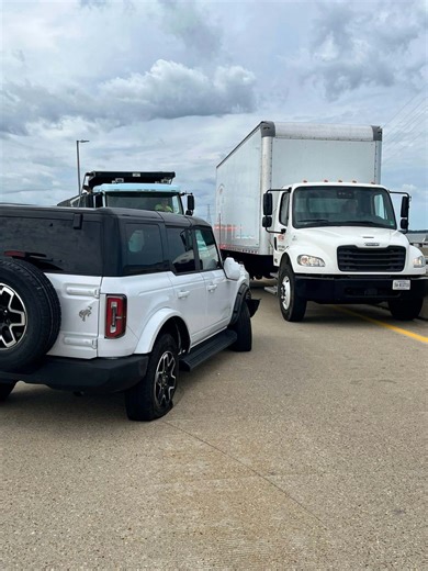 2 men arrested after pursuit ends on the James River Bridge