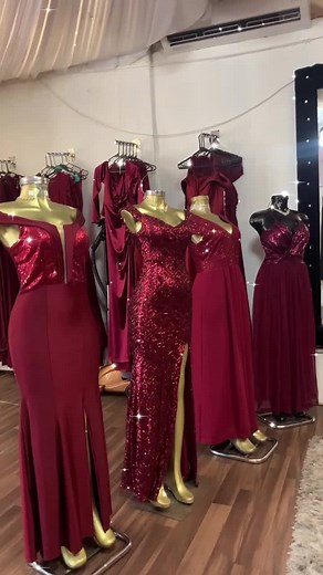 ♥️ÚLTIMO DÍA DE PROMOCIÓN TONO VINO, TINTO Y GUINDA, LUNES 23, ÚLTIMO DÍA ♥️ TODAS LAS TALLAS TODOS LOS MODELOS POR SOLO $600.00 LA RENTA, APARTA PARA CUALQUIER FECHA DEL AÑO TEL 6645412558 TODO MAYO LIBRE PARA ASISTIR SIN CITA | De’ Fiesta Boutique