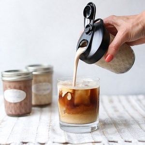 Rich and creamy condensed milk made with no sugar. Dairy-free and nut-free options included! Full recipe at: https://ketodietapp.com/Blog/lchf/how-to-make-keto-condensed-milk | KetoDiet Blog - Martina Slajerova