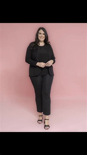 1K views | Scopri il nuovo arrivo! https://www.addiomagra.org/product-page/bolero-luccicoso whatsapp 3271638713#tagliecomode #love #Friends #photo #abbigliamentodonna #overzise #model #cute #forsale #like4like #likeforfollow #likeforlikebacks #taglieforti #tagliegrandi #tagliecomode #love #photography #friends #bestfriend | Addio Magre Taglie Forti | Facebook