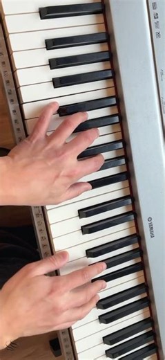 Combining blue scale and chord tones