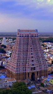 The Gate to Heaven opens ✨ | Vaikunta Ekadashi – 30th Dec At Srirangam, Bhuloka Vaikuntham comes alive as the Paramapada Vaasal opens. The Lord is adorned in pure, auspicious silk, a symbol of divine purity. Devotees wear their finest silk sarees as an offering of faith and respect. Each drape becomes a prayer, each thread a path to Vaikuntham. ✨ Every auspicious beginning starts with Kanchipuram Varamahalakshmi Silks 🔁 Reshare to spread the divine grace #VaikuntaEkadashi #ParamapadaVaasal #Sri