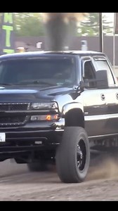 This #DURAMAX is a beast! #dieseltrucks #streetlegal | 4wd Diesel Truck Pullers