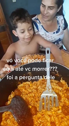 Engaging Cooking Moments with Kids in the Kitchen