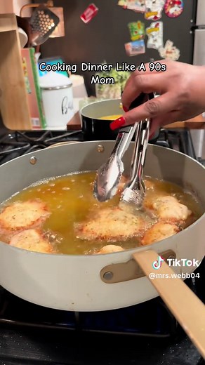 Cook Dinner Like a 90s Mom: Easy & Nostalgic Recipes