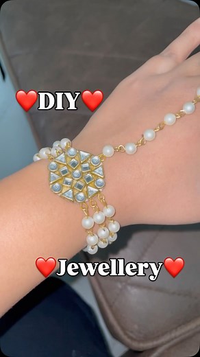 377 reactions · 4 comments | DIY jewellery ❤️ . . #kundan #jewellery #handmade . . [ crafter , handmade jewellery , tutorial , diy ideas , easy craft , crafting , jewellery making. ] | Muskaan Bhola | Facebook