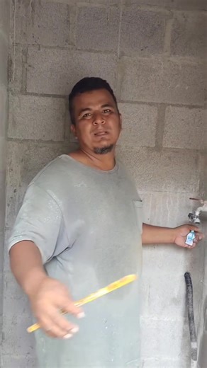 9.4K views · 67 reactions | Una pequeña discusión con el maitro #tips #facilyrapido #ayuda #consejos #construction #fontaneria #plomero | Oscar Romero | Facebook