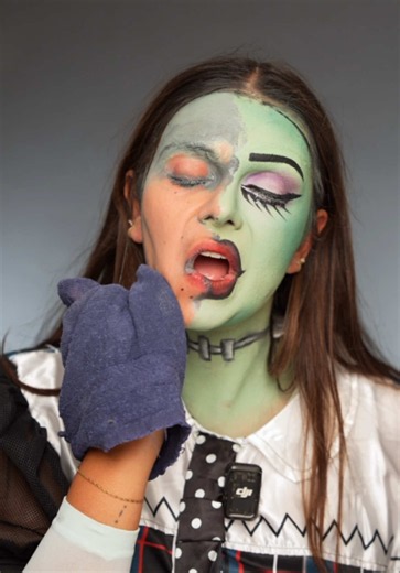 1 - DEMAQUILLAGE MONSTER HIGH 💚💜 avec The Calm Balm @Yepoda en édition limitée Halloween #demaquillage #makeup #monsterhigh publicite