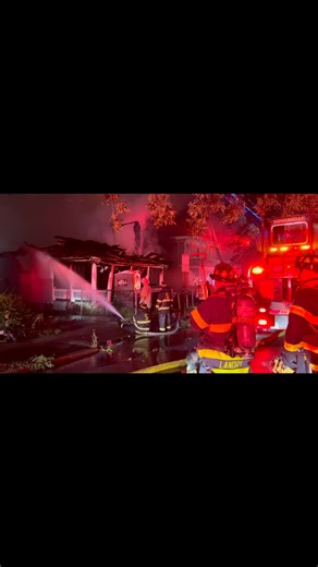 Somerville, MA - video from the scene in Somerville shows firefighters working to contain a fire that spread to three homes overnight. | Live Boston News