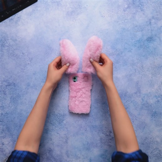 4.4K views · 12 reactions |  Girly & Gorgeous: Creative Phone Case Hacks You Need to Try!  | Green Bean | Facebook