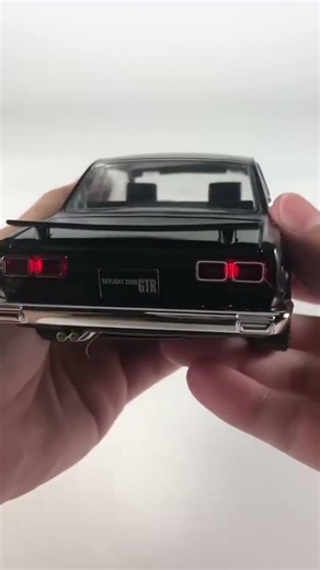 xy-minicar-495 日産 スカイライン GT-R ハコスカ 1/22 ミニカー ライト点灯 エンジンサウンド 合金モデル 模型 ジオラマ