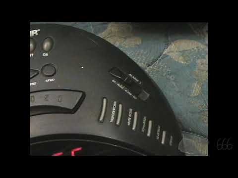 Conair "Sound Therapy" SU4C Clock/Radio/Noise Generator