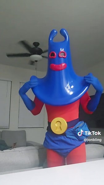 jon (@jonbling)’s videos with original sound - ʙᴀᴛᴡʏɴᴇ