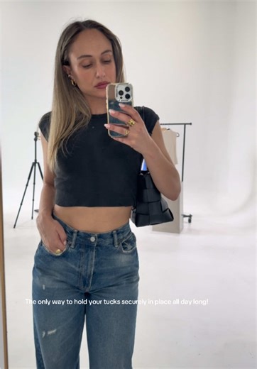 Effective Ways to Securely Tuck Your Outfit