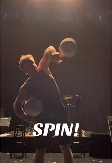 #ballspinning #juggle #tricks #jeffthejuggler #practicemakesperfect