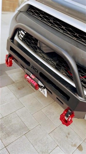 Factor 55 Ultrahook and Mojab Aluminum Shackles installed on a 5th Gen 4Runner