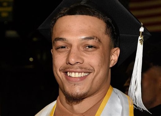 Who are the parents of Avery Morrow?