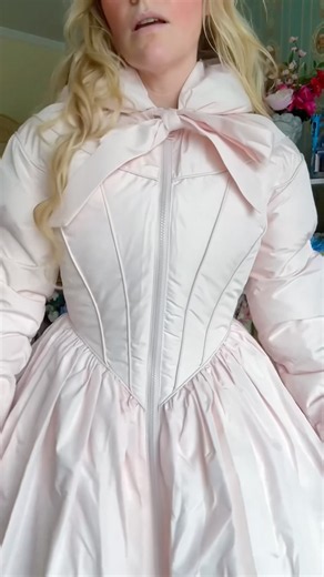 Romantic Corset Coats are BACK IN STOCK💌🕯️✨Use code KAYLA2025 to save 15% off from Lacemade Official