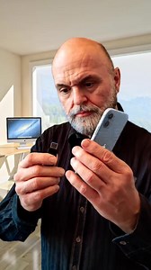 USB Stick am iPhone anschließen - so gehts - Tutorial! Mit dem Apple Lightning Adapter Fotos und Videos auf USB Stick übertragen und dann überall verwenden. #iphone #iphonegadgets #trick #tipp #appleiphone #tippsundtricks #iphonetricks #iphonetipps #iphonetips #iphonetipsandtricks #appleios | Gerd Leimert