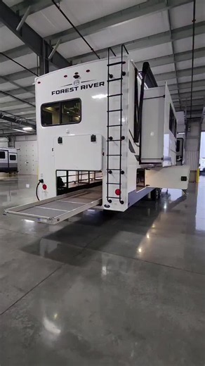 River Ranch 394RKL 5th Wheel Ranch Style Camper review