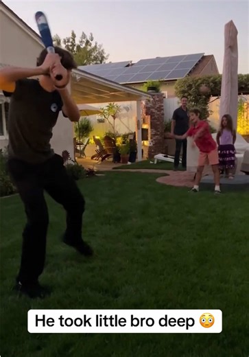 Learning the hard way 😅 (via akaapoooka) #baseball #kid #brother | basketball