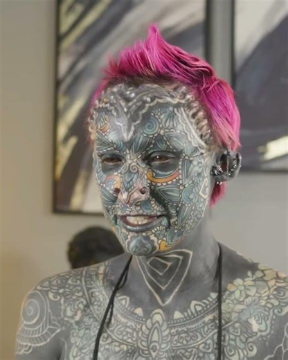 99.98% Tatto, 89 Body Modifications : लुमिनेस्का की हैरान कर देने वाली कहानी!