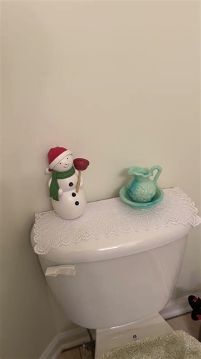 Hallmark Bathroom Snowman