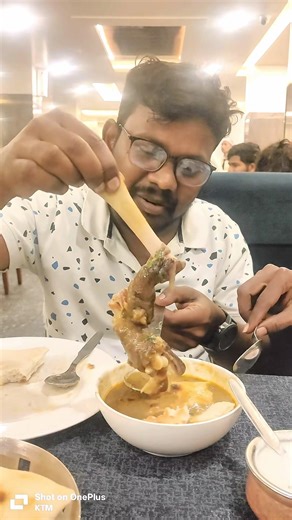 Hotel Shadab's Mutton Biryani Is Actually Insane 🔥 #FoodVlog #Hyderabad