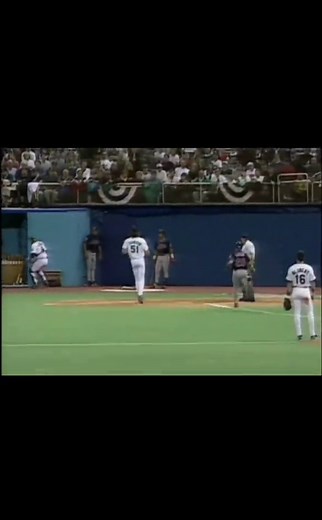 Flashback to 1995, when the Cleveland Indians' Kenny Lofton scored from second on a passed ball against the Seattle Mariners during Game 6 of the ALCS. Don't forget to follow Historical Sports Goon for more retro sports-related content #MLB #baseball #worldseries #fyp